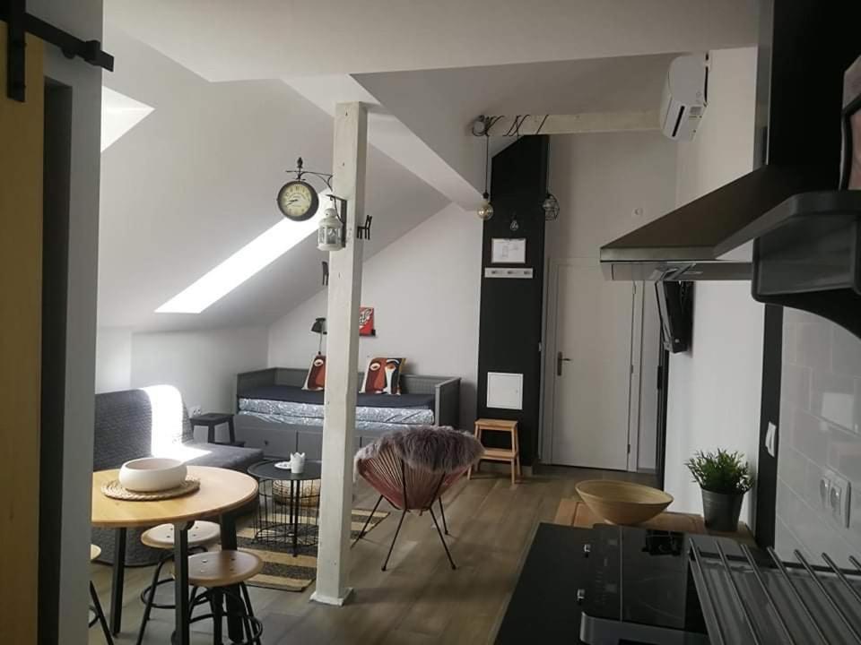 Studio Apartman Hana Apartment Dreznik Grad Ngoại thất bức ảnh